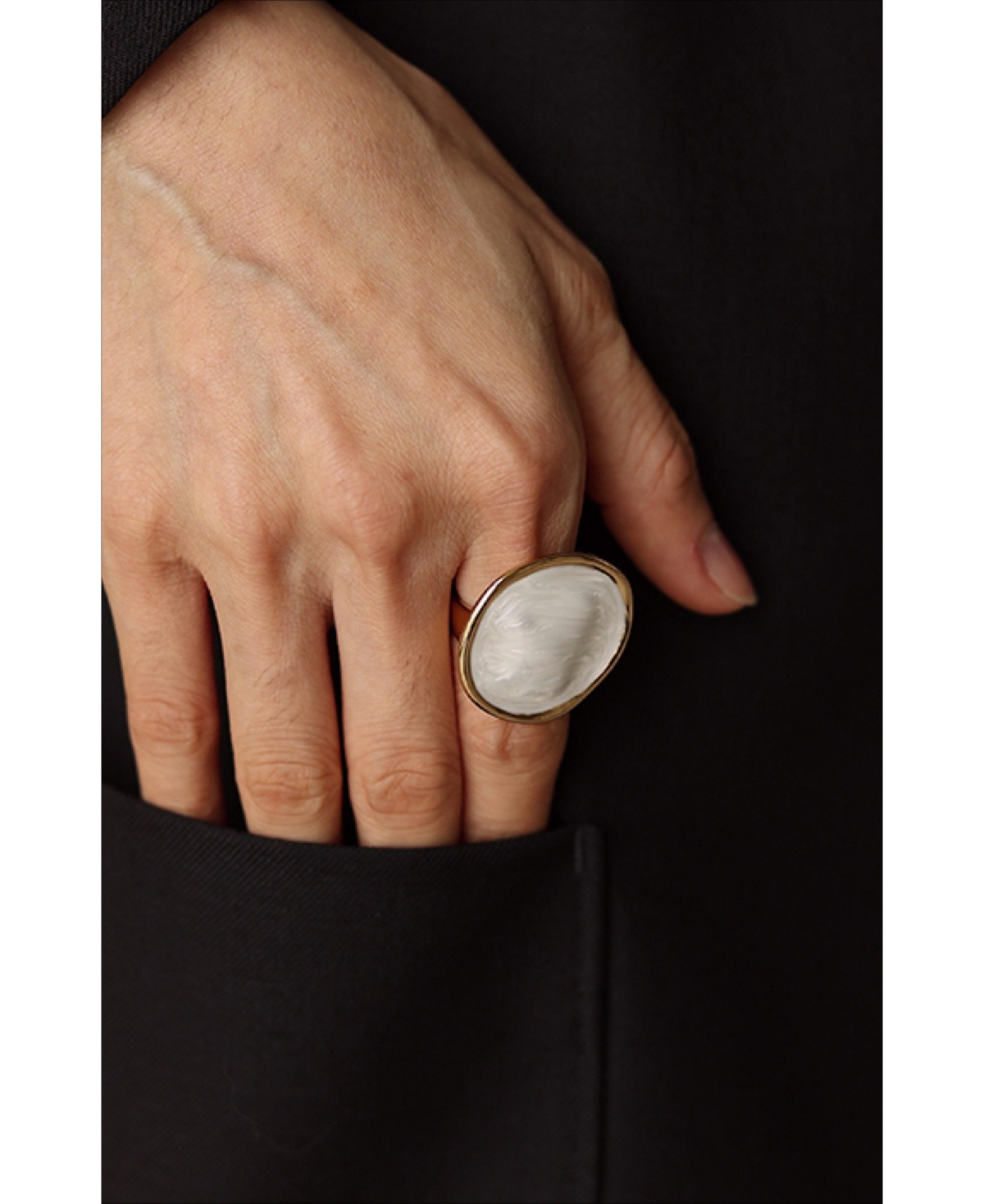 Retro Chic Ripple Ring