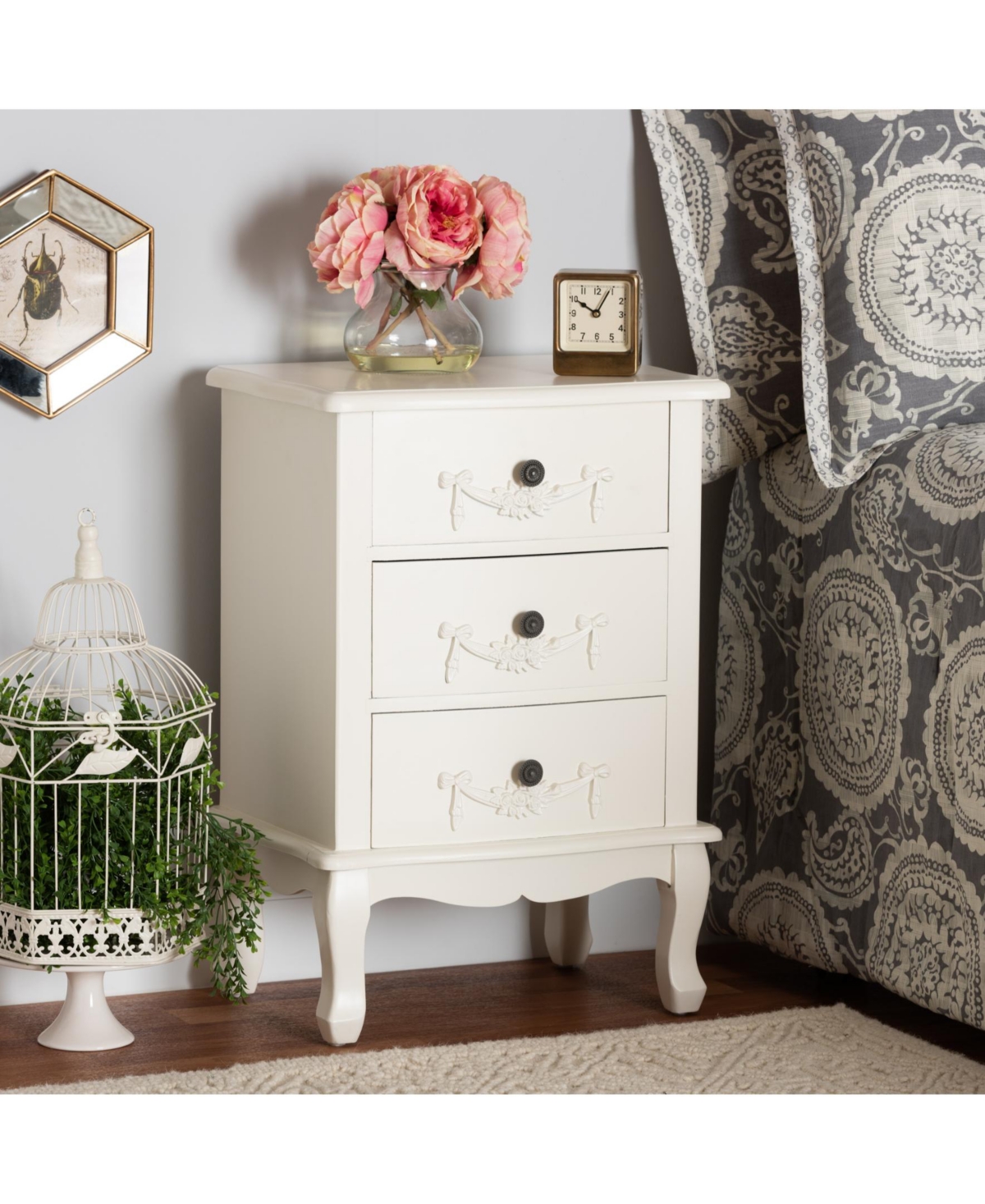 Furniture Callen 13.7" Wood Traditional Finished End Table