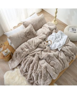 hunkiest Chunky Bunny - Coma Inducer Oversized Comforter Set