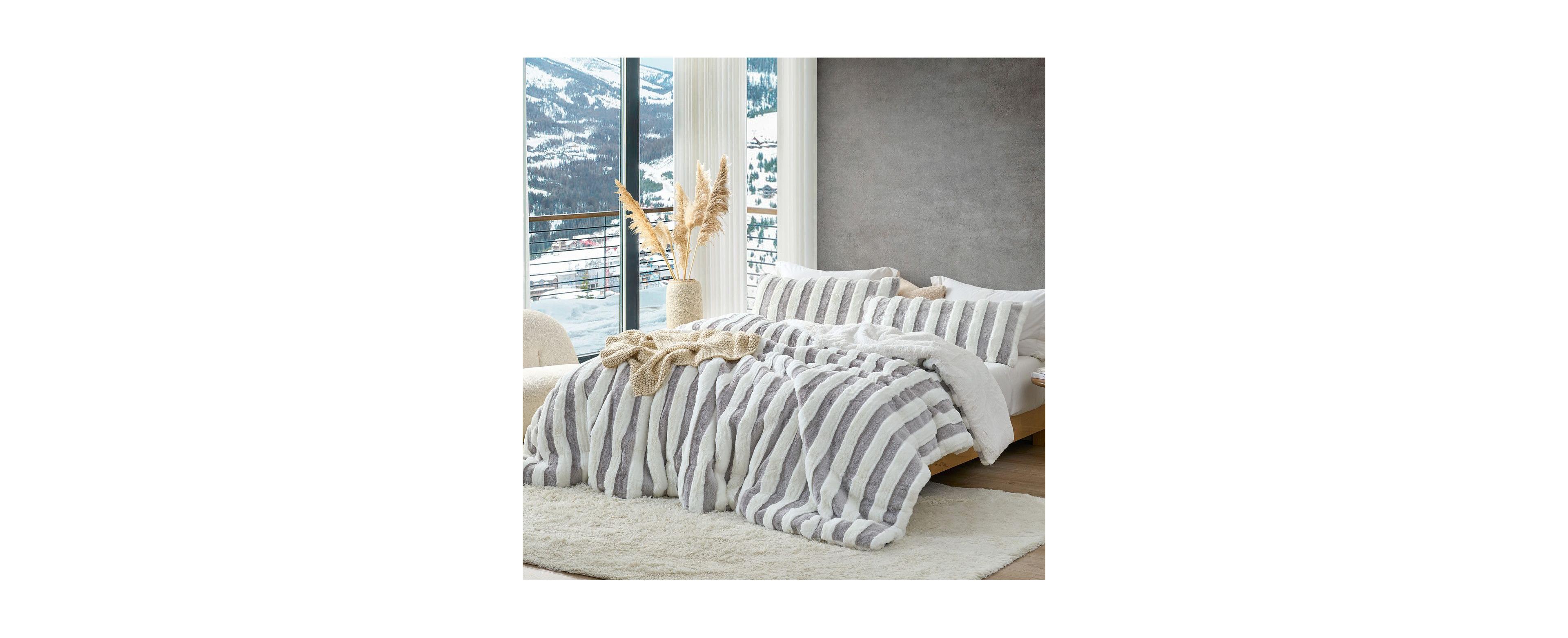 Coma Inducer Chunky Bunny Freezin Waters Oversized Comforter Set