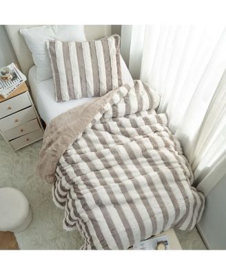 Chunkiest Chunky Bunny Freezin Waters - Coma Inducer Oversized Comforter Set - Lush Brown