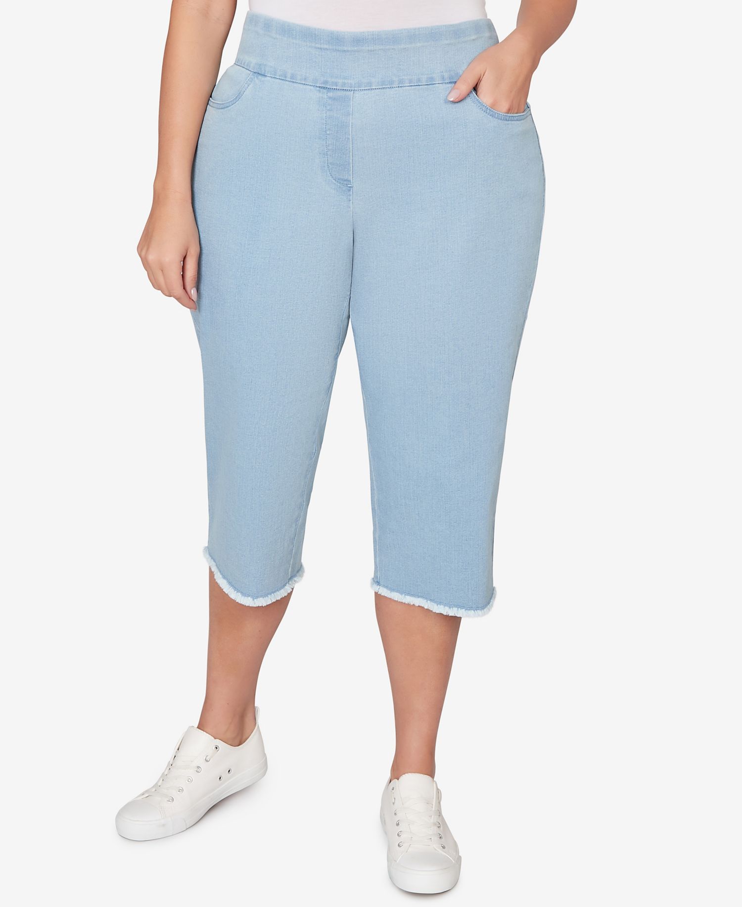 Plus Size Classic Stretch Stripe Clamdigger Capri Pants