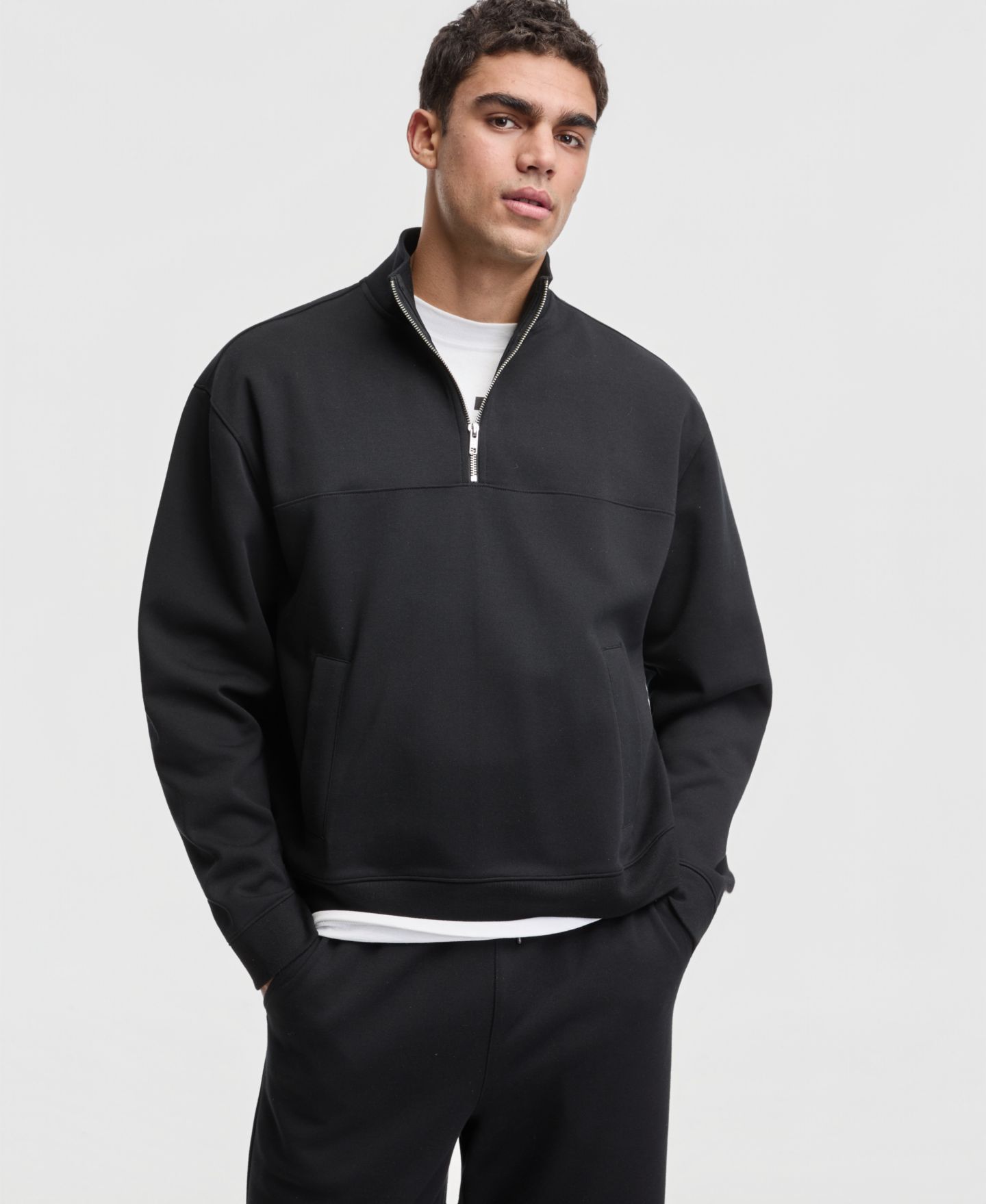 Мужской свитер Mode of One Relaxed-Fit Quarter-Zipper, цвет: Глубокий чёрный — фото 1