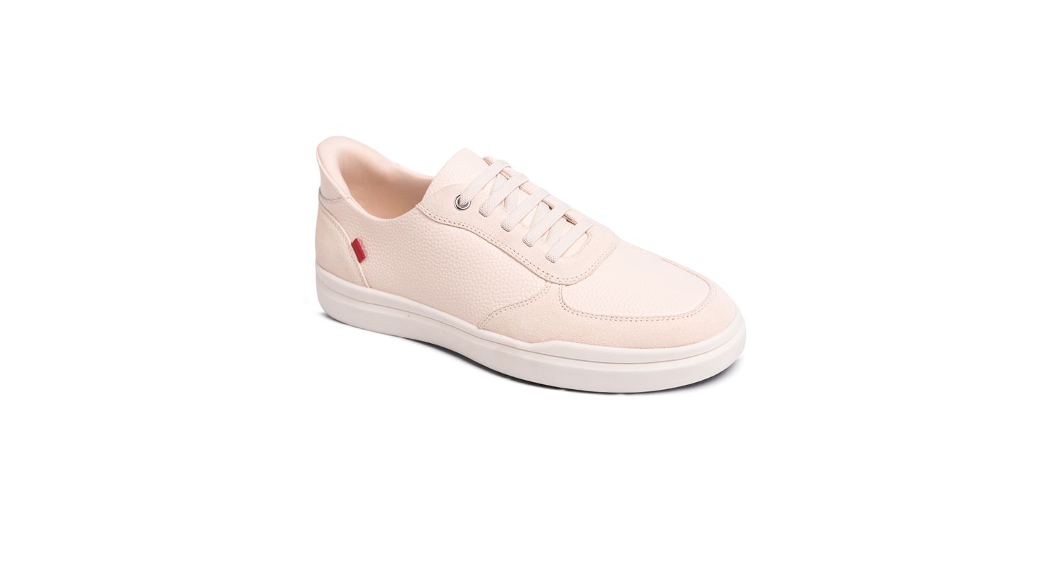Womens Main Street Hands-Free Slip On Technology Fashion Sneakers