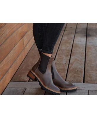 Women's Linear Boot