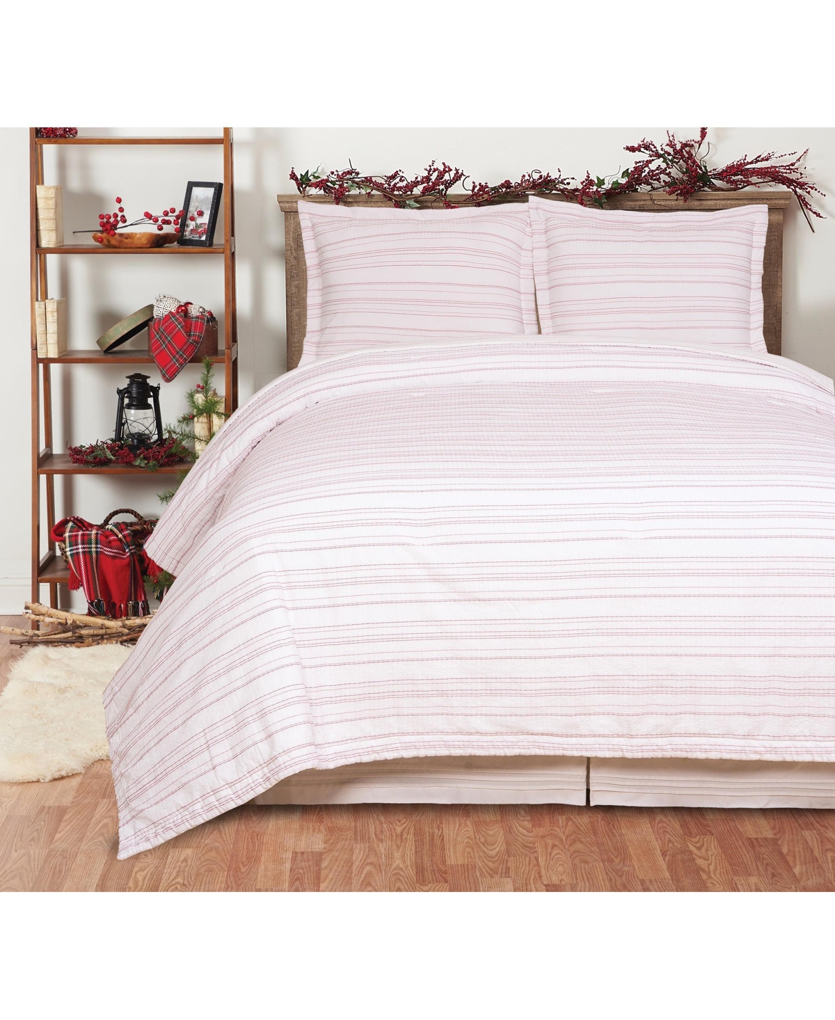 Christmas King 3 Piece Lightweight Quilt Set