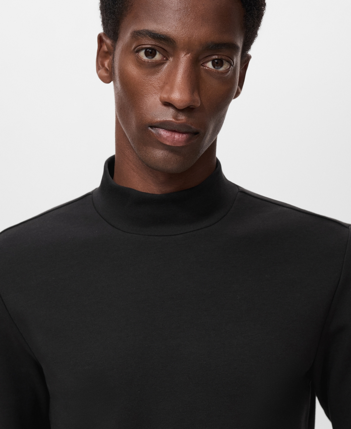 Mango Men's Perkins Neck Long-Sleeved T-Shirt