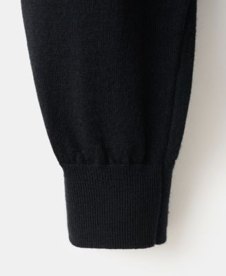 Men's Wool Round-Neck Sweater