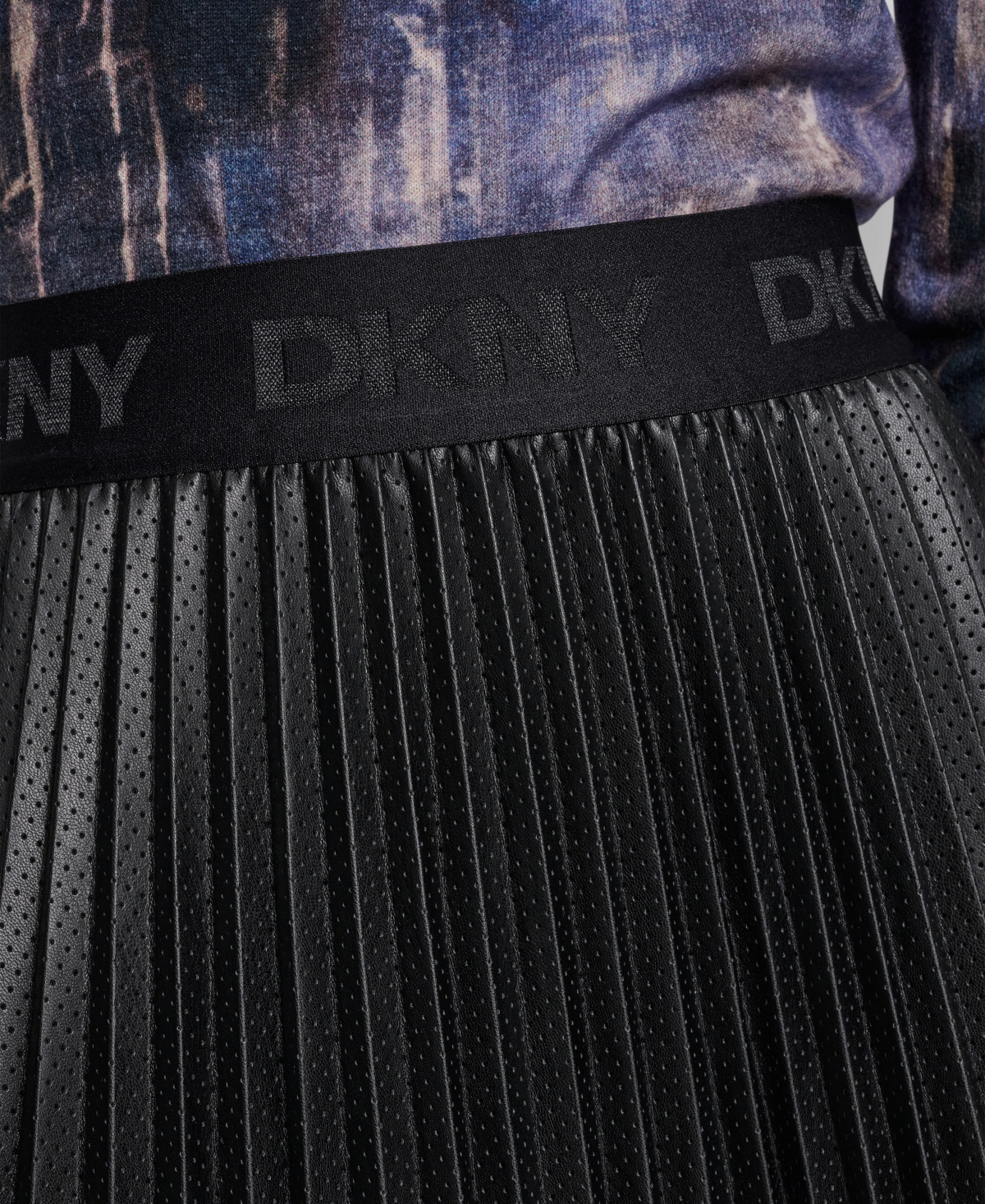 Dkny Women's Pleated Mini Skirt