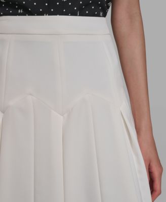 Women's Zipper Back Pleated Skirt