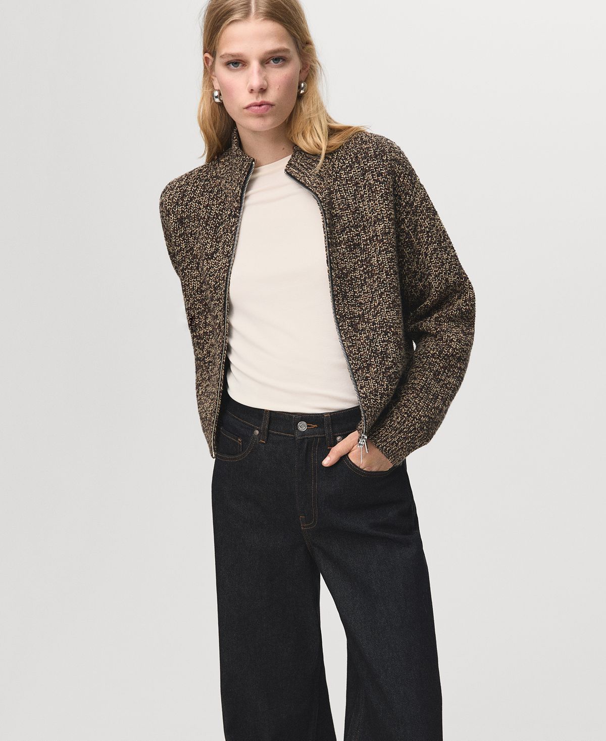 Mango Women's Turned-Up Straight Jeans view 3 — MAYCSS fashion products