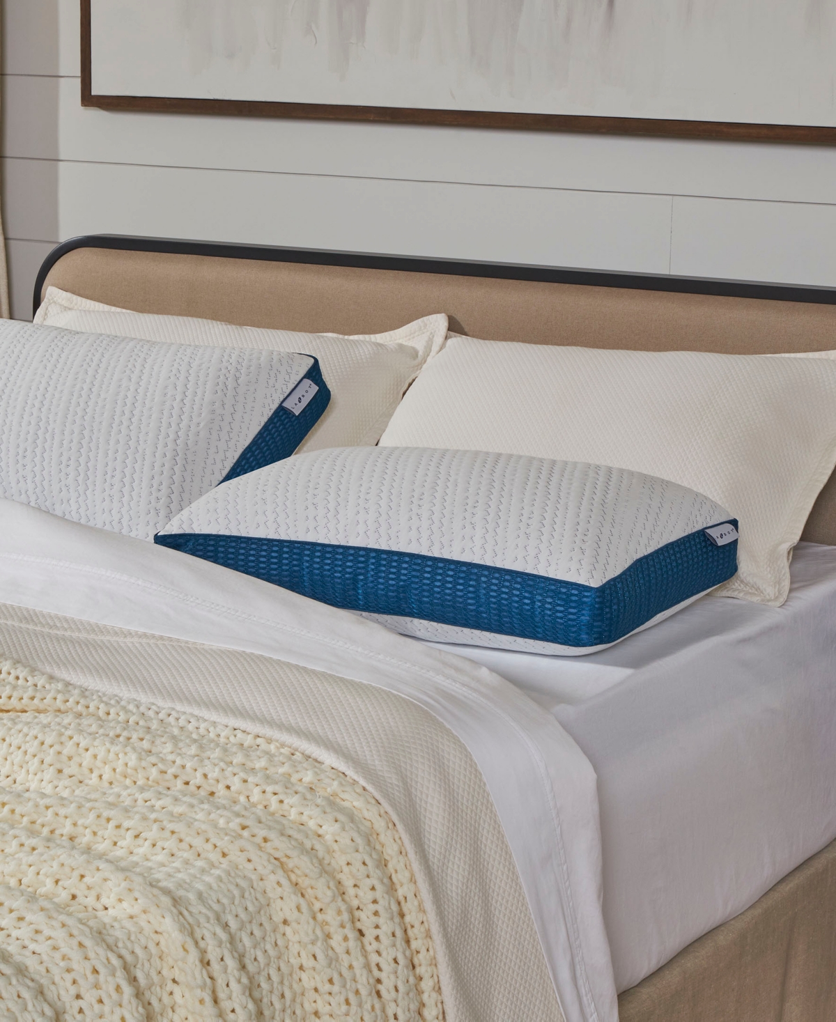 La-z-Boy Down Alternative 3" Gusseted Pillow, King