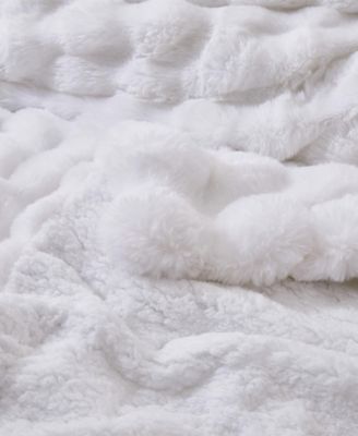 Fluffy and Plush Down Alternative Comforter, King
