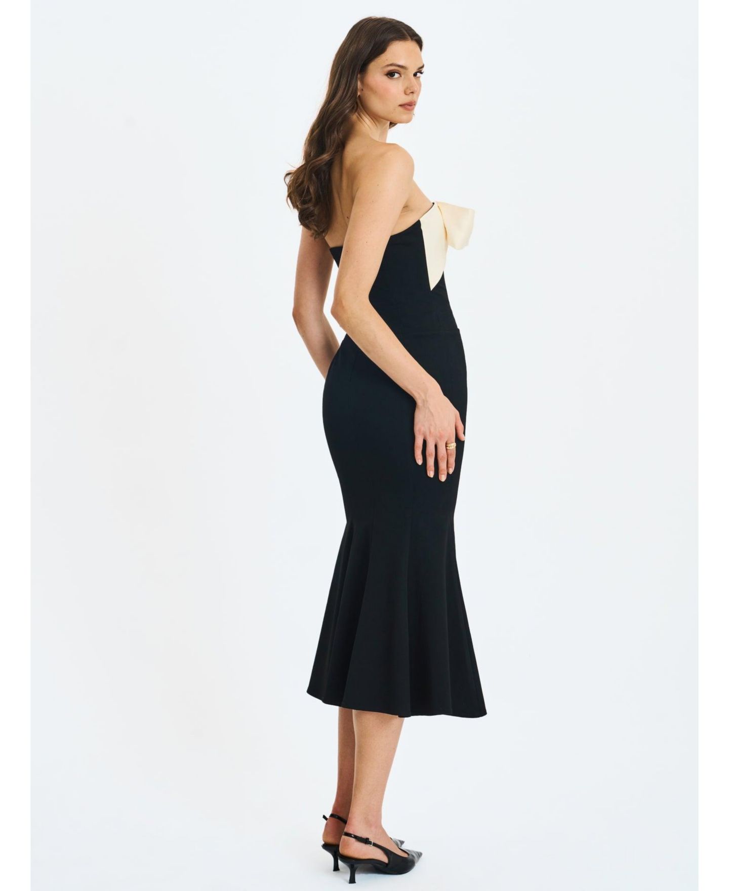 Женское платье Miss Circle Saige Black Mermaid Maxi with Ivory Bow Bustline, цвет: Чёрный — фото 6
