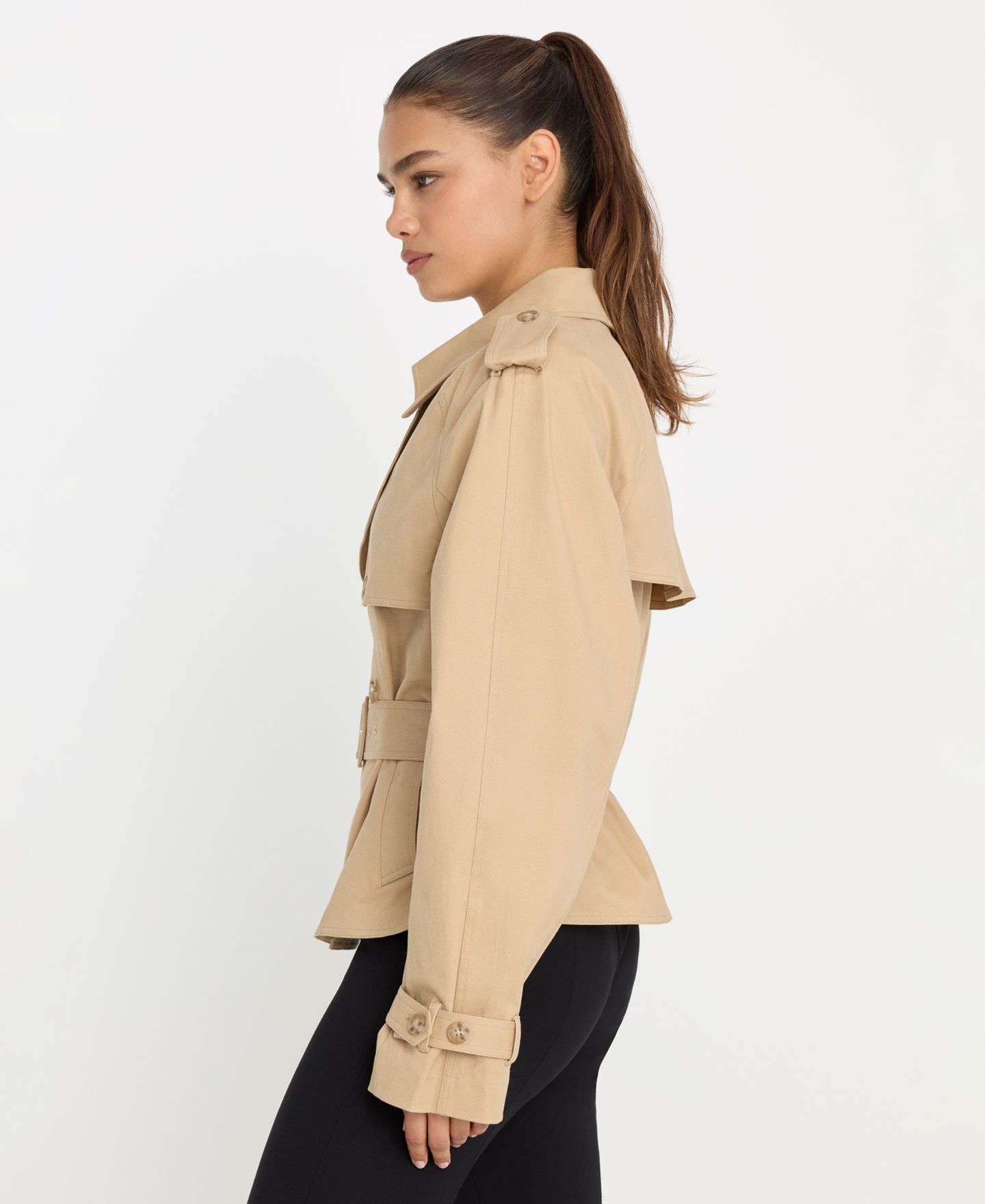 Женская куртка Good American Cropped Trench, цвет: Бежевый — фото 4