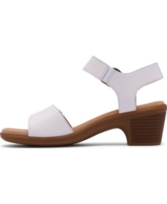 Women's Emily2 Amanda Round Toe Sandals