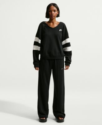 Sportswear Women's Club Fleece Oversized V-Neck Sweatshirt