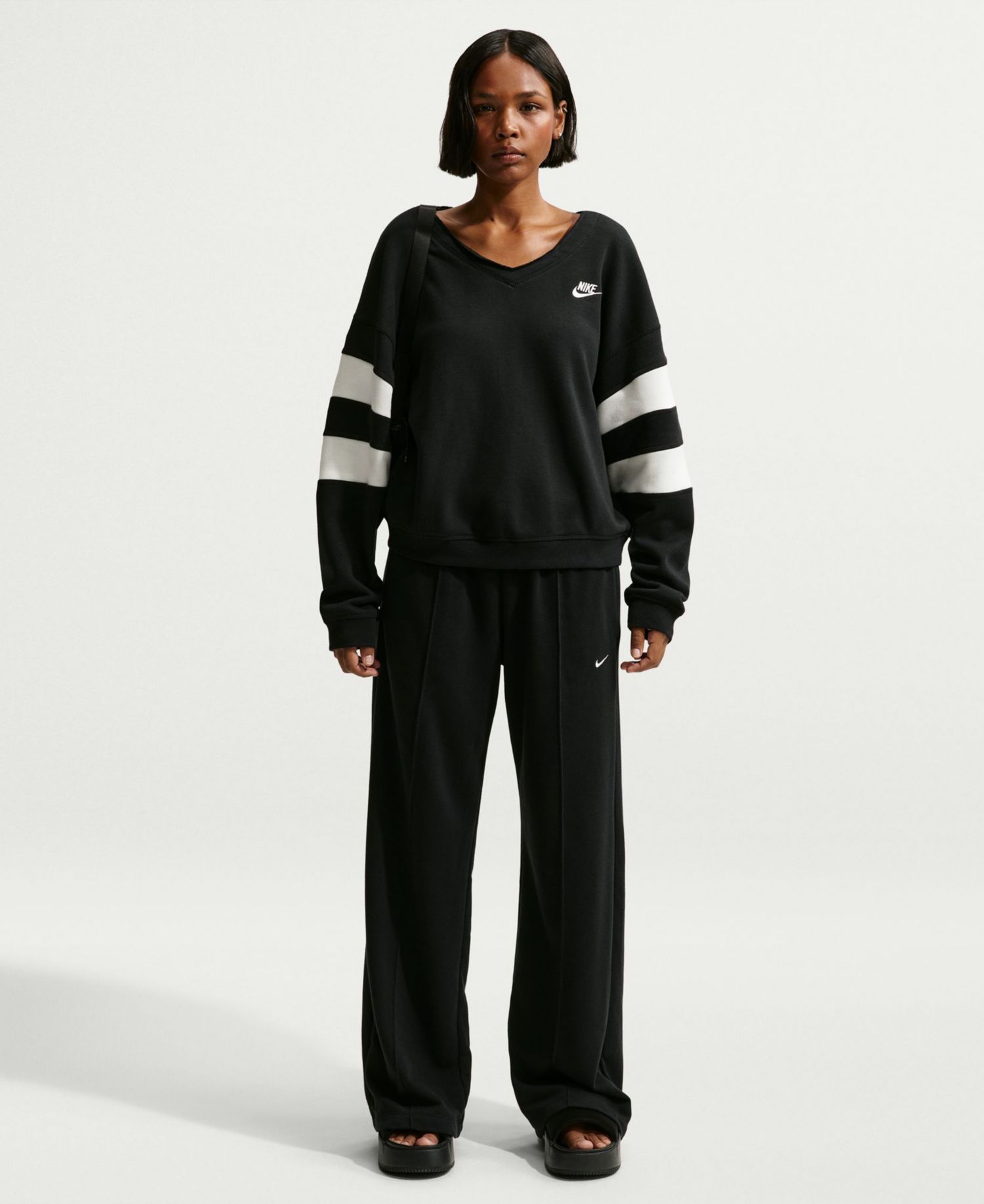 Women's Sportswear Club Fleece Oversized V-Neck Sweatshirt