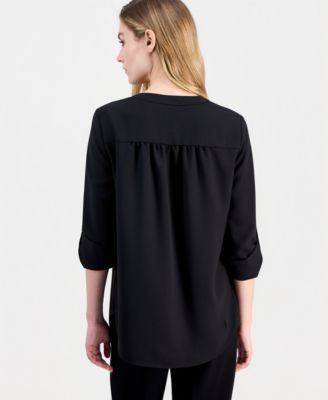 Women's 3/4-Sleeve V-Neck Top