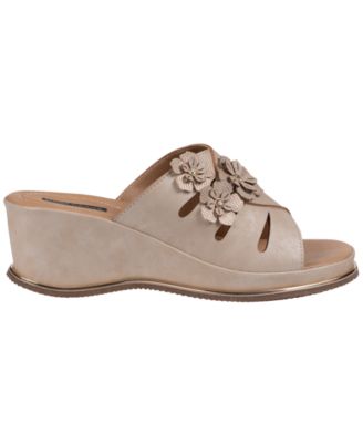 Women's Sarel Floral Round Toe Wedge Sandals