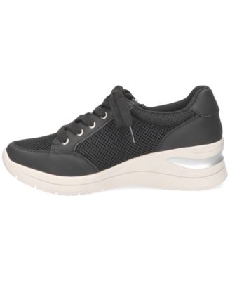 Women's Barrie Round Toe Sneakers