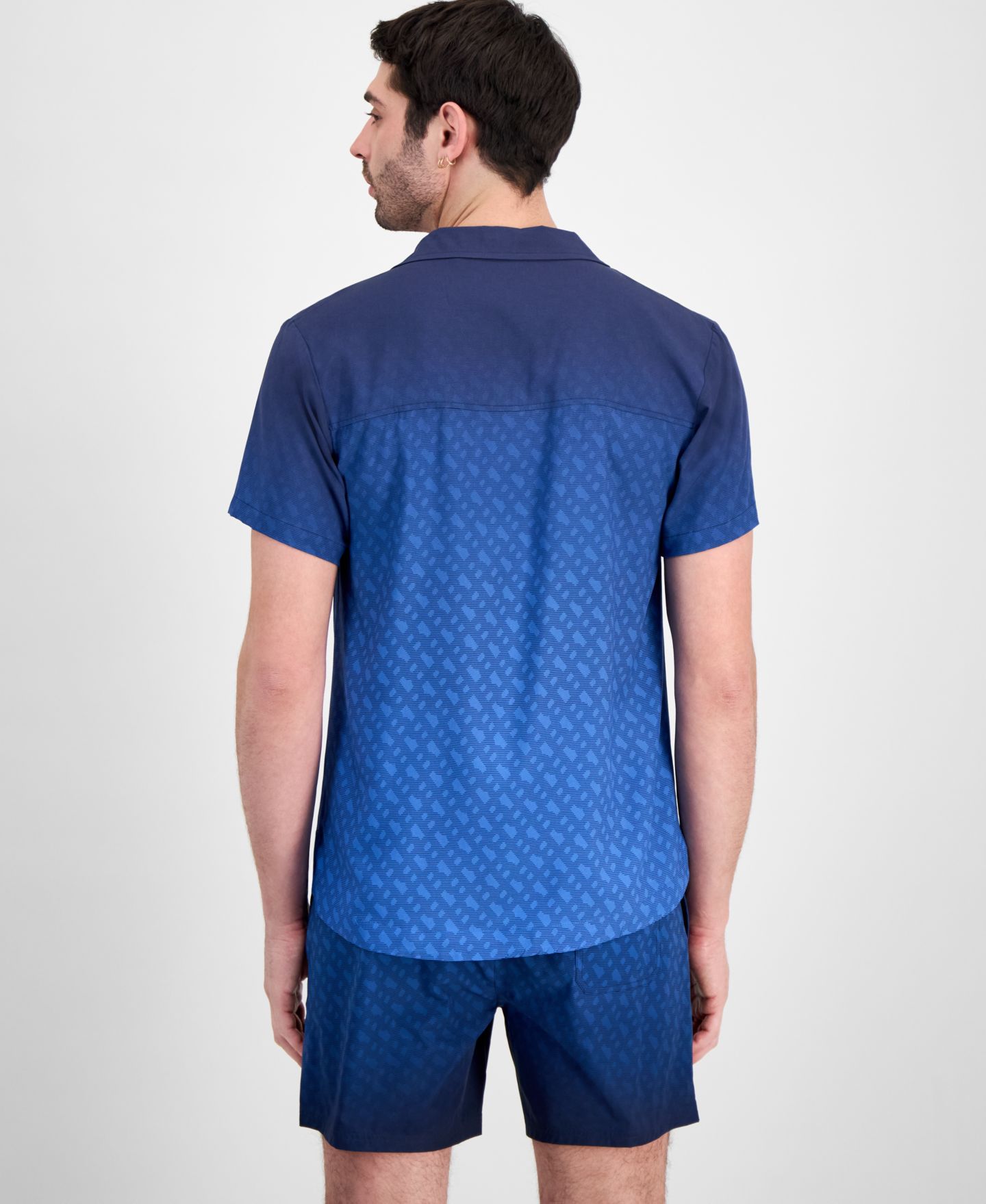 Мужская рубашка Hugo Boss Gradient B Button-Up Sun Protection Swim Shirt, цвет: Синий / Чёрный — фото 4