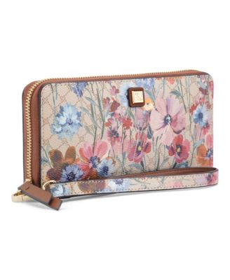 Khora Zip Around Wristlet