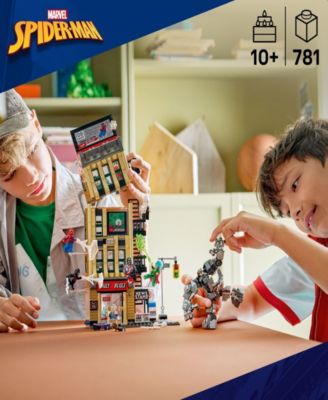 Marvel Spider-Man vs. Mysterio: The Daily Bugle Building Toy 76342, 781 Pieces