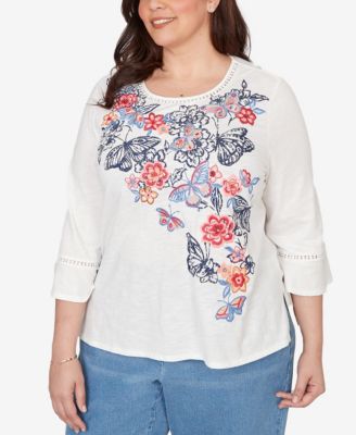 Plus Size Austin Embroidered Butterfly Crew Neck Knit Top