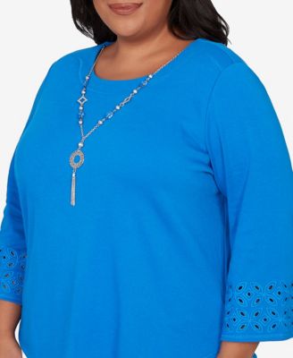 Plus Size Mykonos Eyelet Sleeve Solid Top with Necklace
