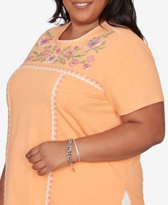 Plus Size Beachcomber Embroidered Floral Neck Short sleeve Top