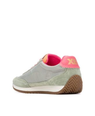 Women's Casual Lace-Up Sneakers