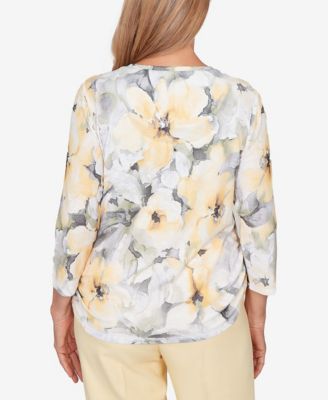 Petite Al Fresco Watercolor Floral Side Ruched Top with Necklace