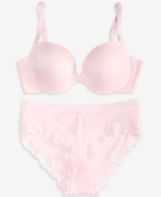 Women's Smoothing Tailored Push-Up Bra & Everyday Pretty Cheeky Hipster Underwear