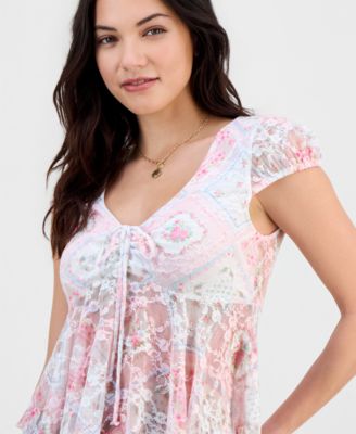 Juniors Lace Hanky-Hem Top