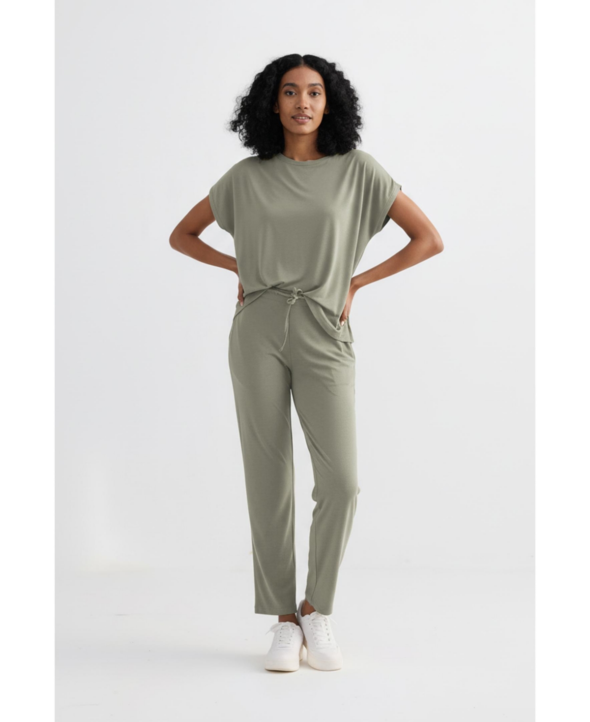 Reistor Women's Relaxed Tee Set Olive