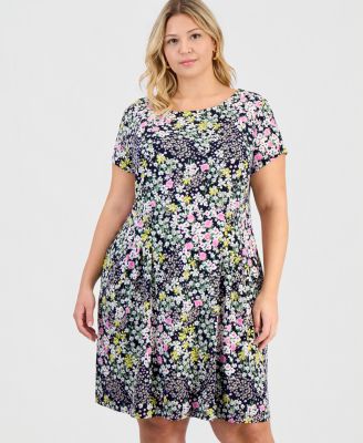 Plus Size Printed Pintuck Short-Sleeve Dress