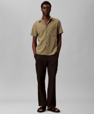 Men's Solid Seersucker Classic Button-Down Shirt