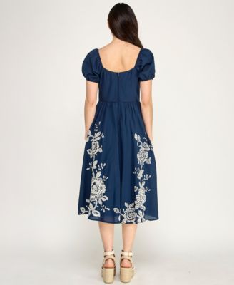 Juniors' Embroidered Sweetheart Neck Midi Dress