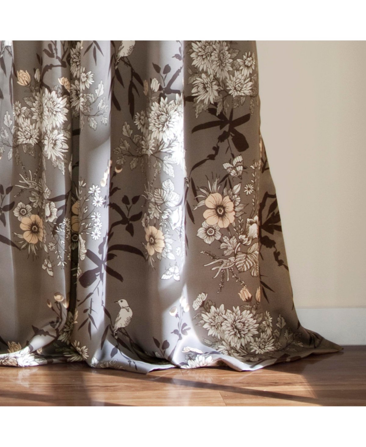 Botanical Garden Floral 52" x 84" Curtain Set
