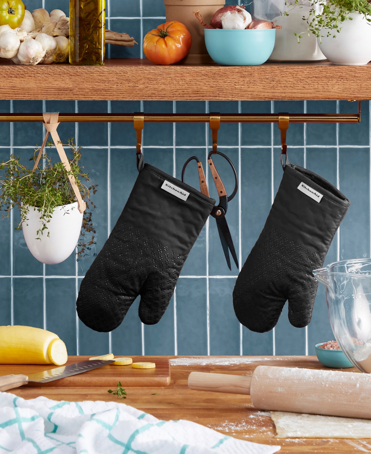 KitchenAid Asteroid Oven Mitt Set, 2 Piece