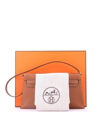 Kelly Elan Shoulder Bag Madame