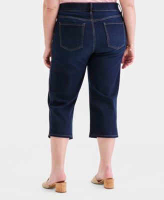 Plus Size High-Rise Shaping Capri Pants