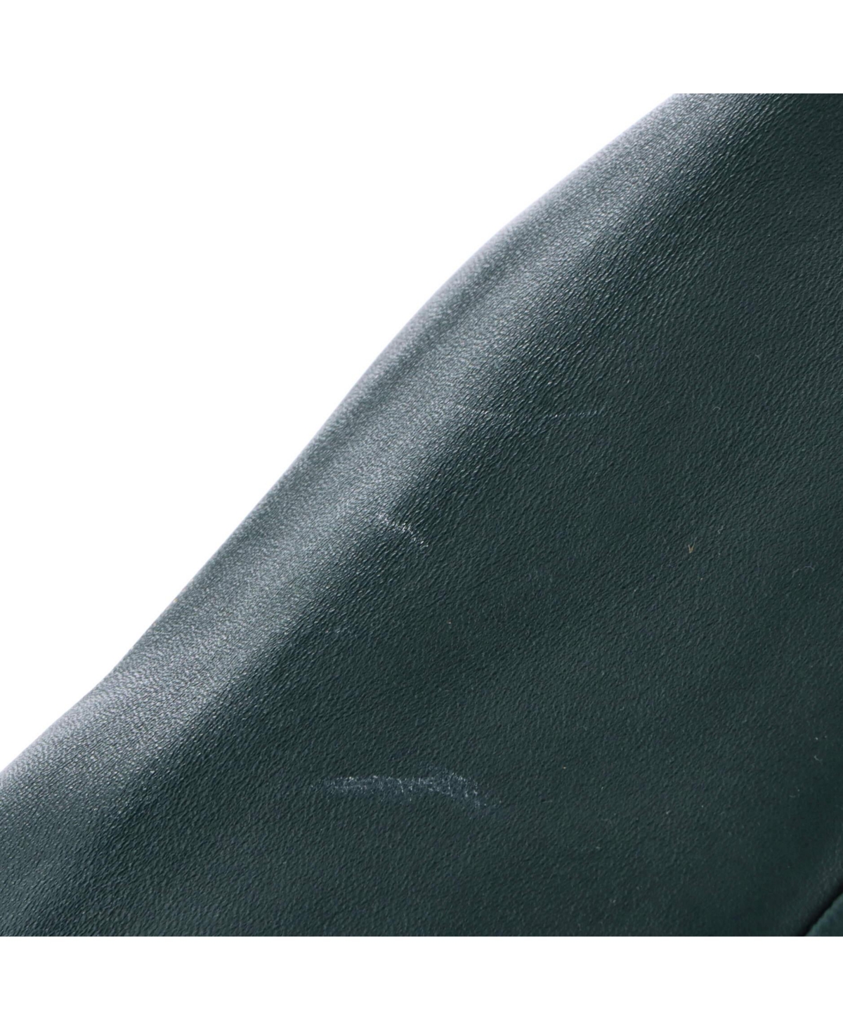 Pre-Owned Salvatore Ferragamo Medium Soft Bag Leather