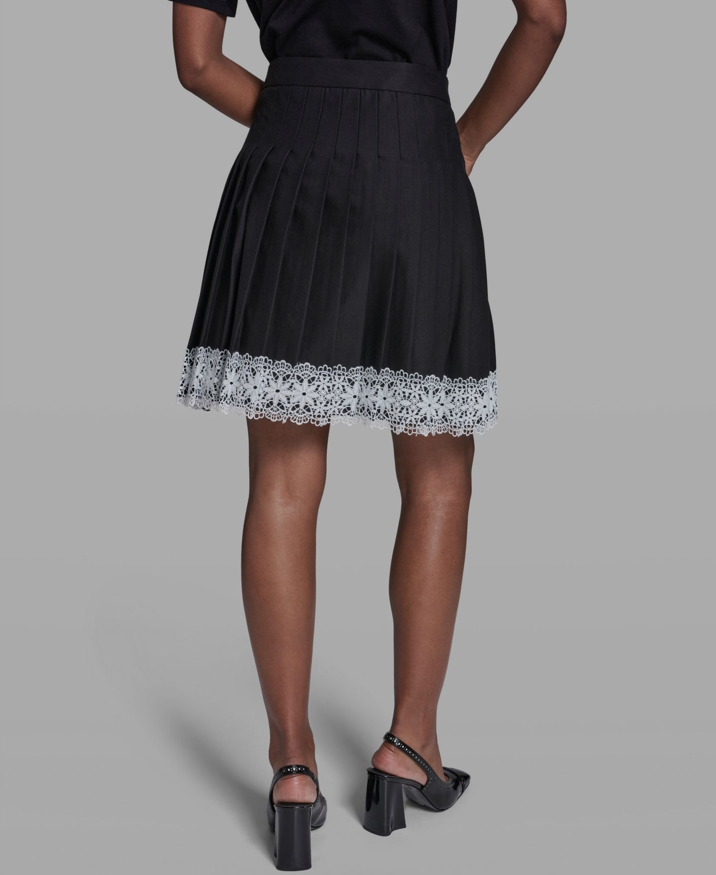 Женская юбка KARL LAGERFELD PARIS Pleated Lace Trim, цвет: Чёрный — фото 4