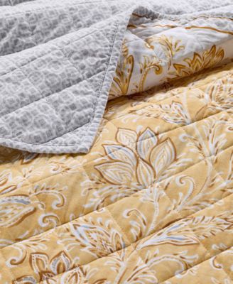Valencia Jacobean 3-Pc. Quilt Set, Queen