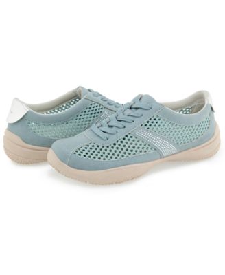 Women's Dion Round Toe Casual Sneakers