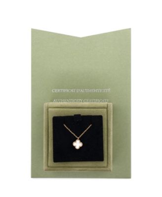 Sweet Alhambra Pendant Necklace