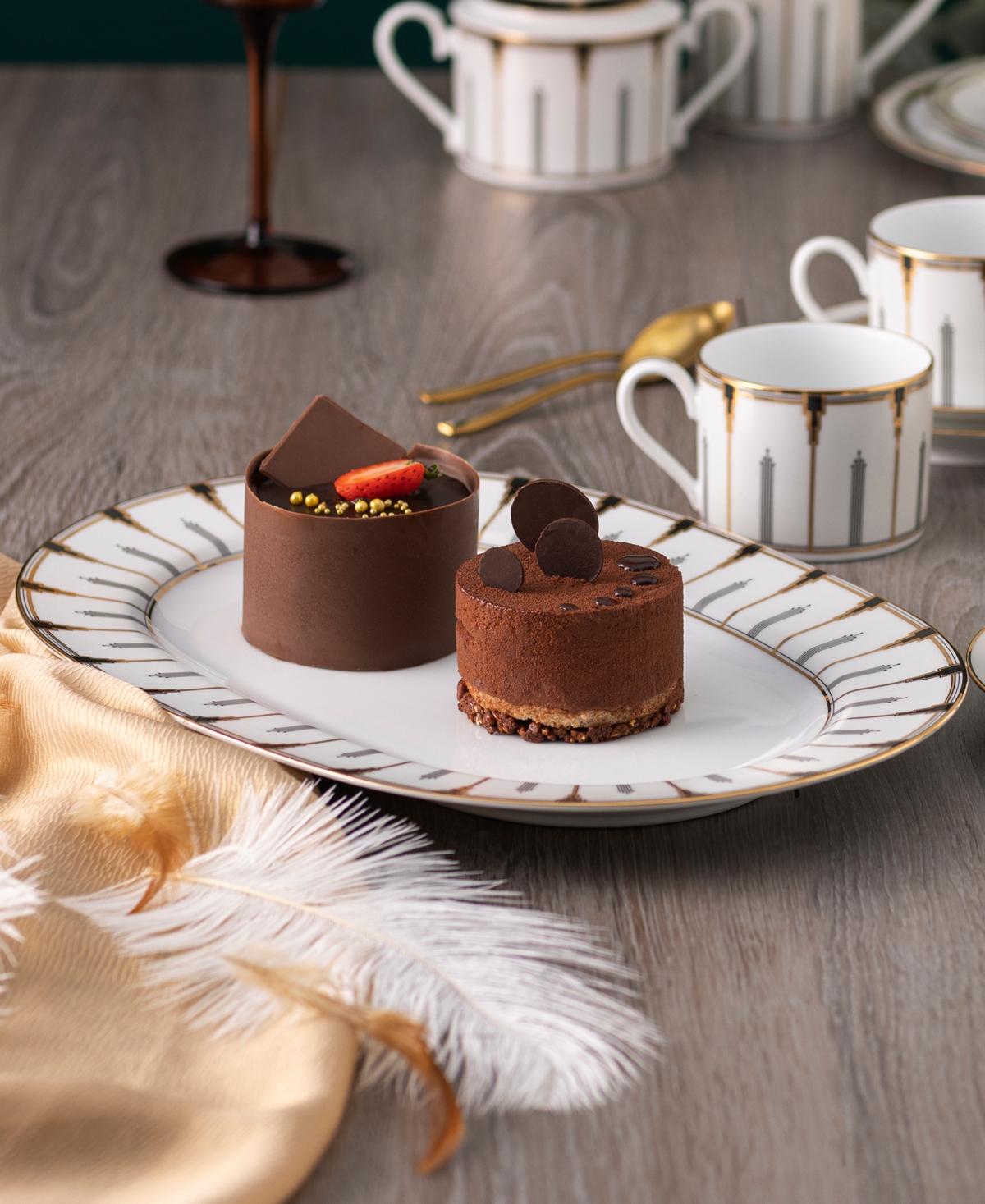 Noritake Empire 14" Gold-Tone Oval Platter