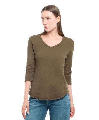 Clothing Women's 3/4 Sleeve V-Neck Shirttail Tee